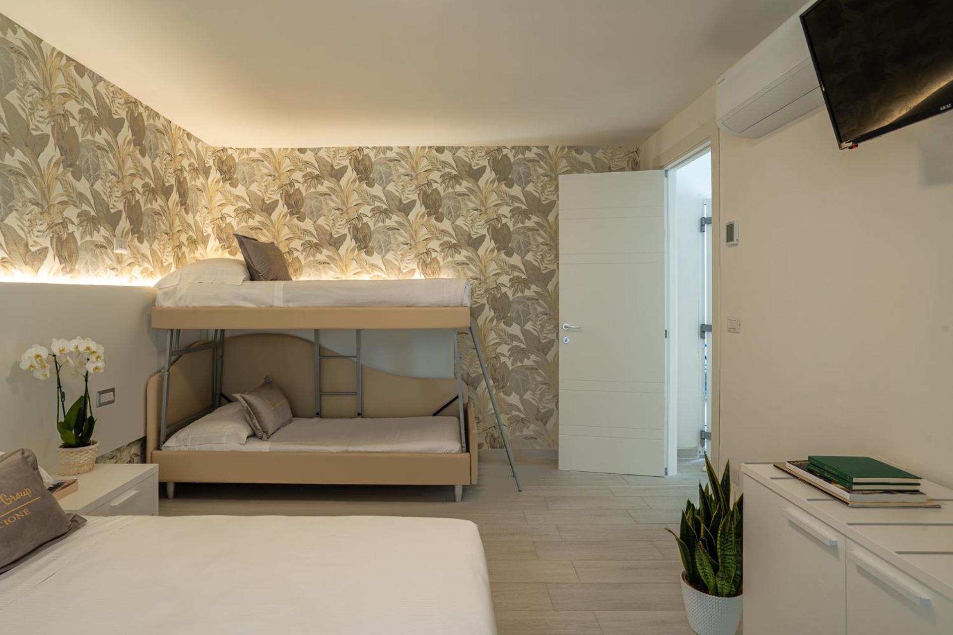 Inaugurazione 2024 - Villa Pratu Apartments A 100 Metri Dal Mare Riccione Kültér fotó