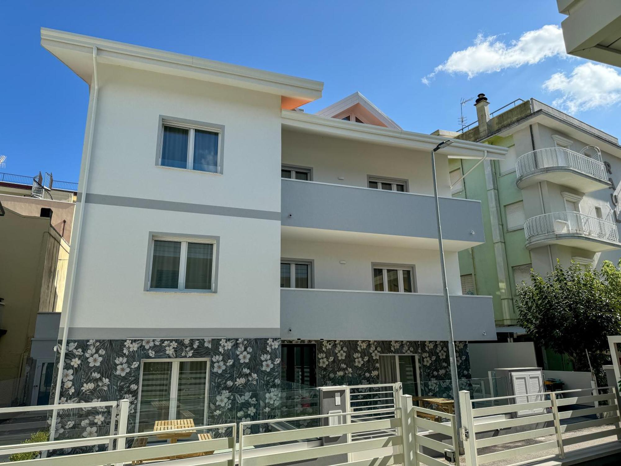 Inaugurazione 2024 - Villa Pratu Apartments A 100 Metri Dal Mare Riccione Kültér fotó